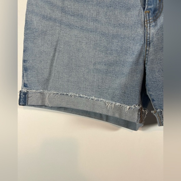 Denizen from Levi's Light Blue Denim Mid-Rise Shorts Women's Size 10  W30 - Picture 3 of 11